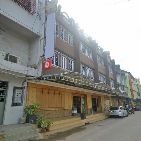 Nida Rooms Nagoya Business Center Batam Buitenkant foto