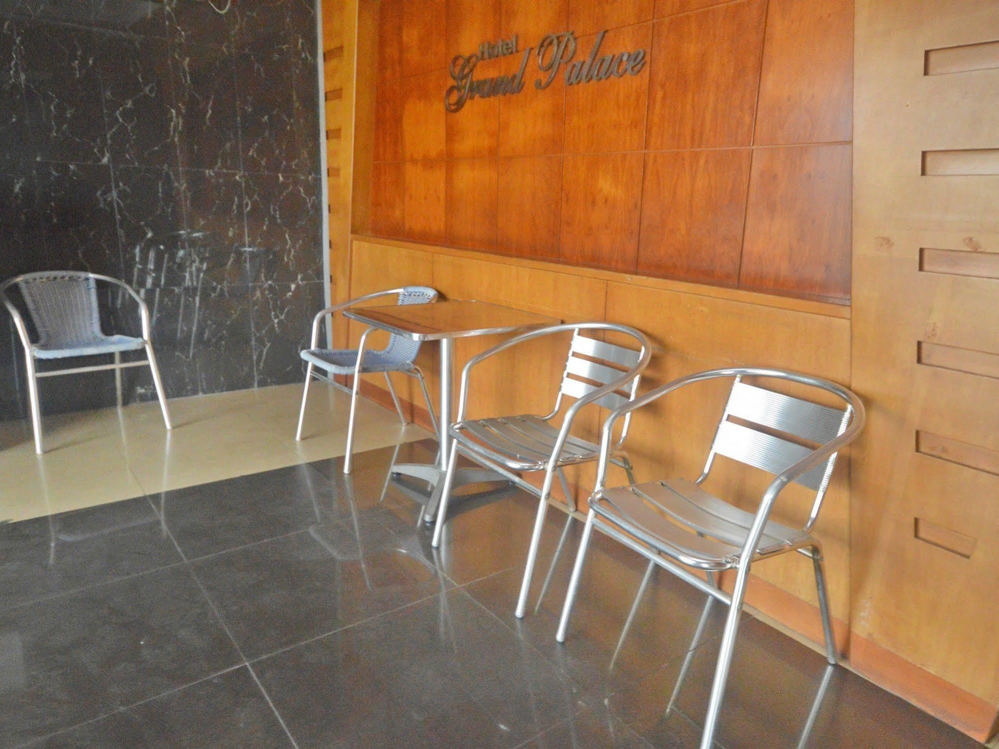 Nida Rooms Nagoya Business Center Batam Buitenkant foto
