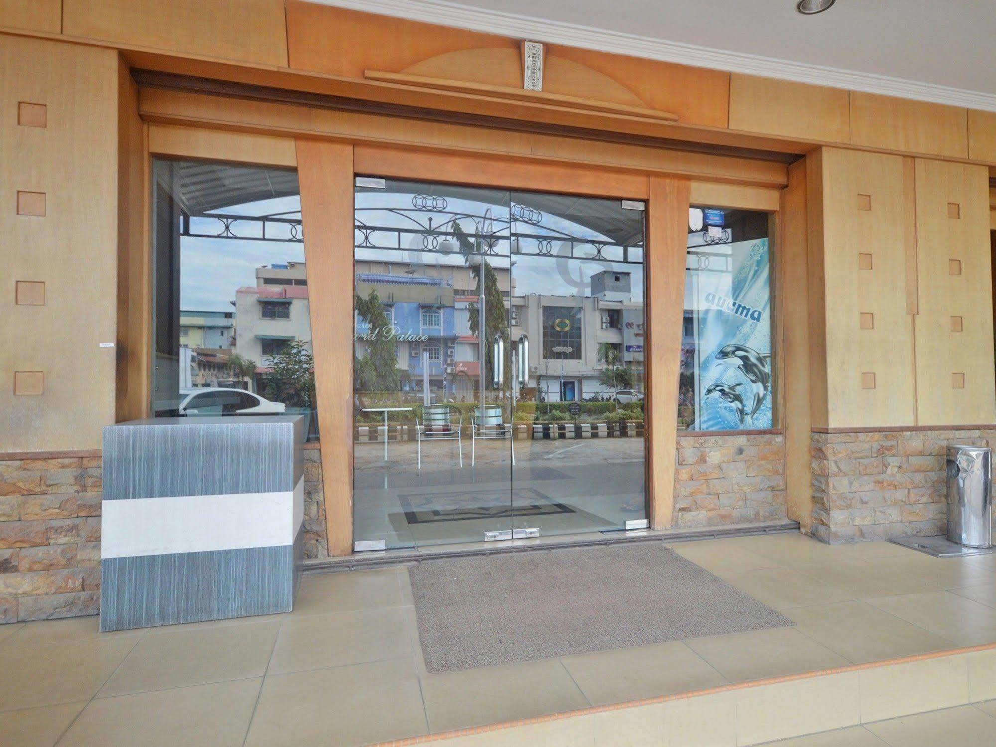 Nida Rooms Nagoya Business Center Batam Buitenkant foto