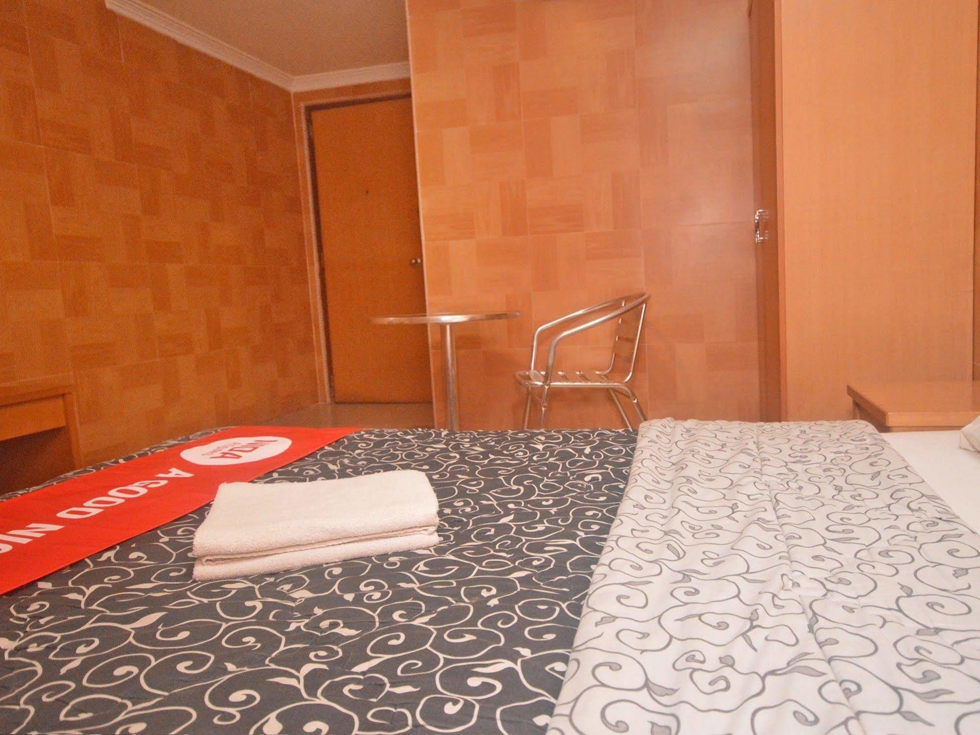 Nida Rooms Nagoya Business Center Batam Buitenkant foto
